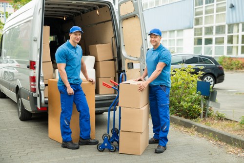 Flexible Crystal Palace moving help for homes and businesses