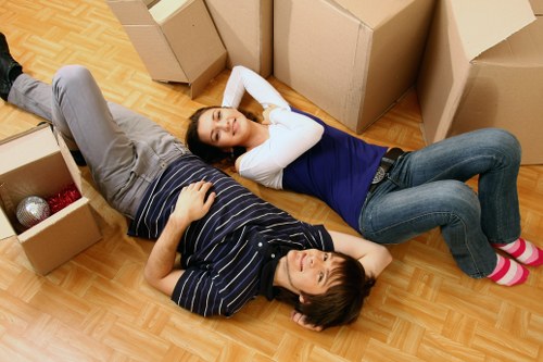 Moving service for flats and houses around Crystal Palace